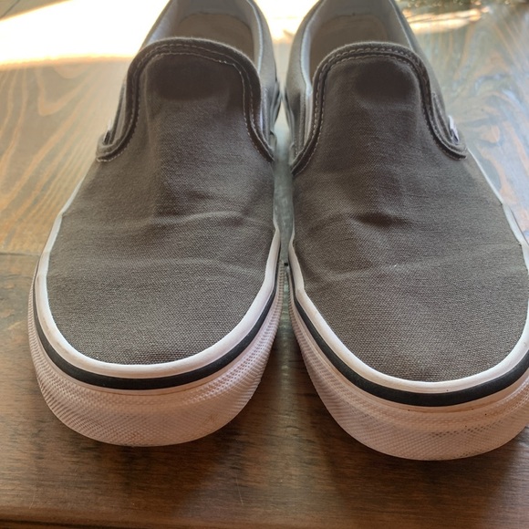 Vans Classic slip on skate shoe, EUC, grey, W’s 8.5/M’s 7 - Picture 3 of 8